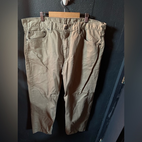 Mens Levi's 505 Khaki Pants - Picture 1 of 3